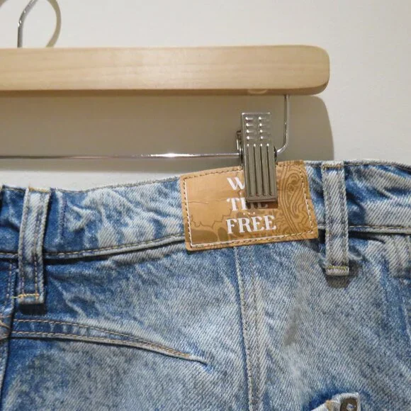 FREE PEOPLE WE THE FREE Good Luck Mid Rise Barrel Jeans Ultra Light Beam 31S - Picture 13 of 16